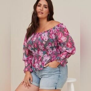Torrid Pink Grey Floral Long Sleeve Smocked Crop Top R10